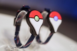 The wearable bluetooth device of Pokemon Go Plus addresses the concern of accidents